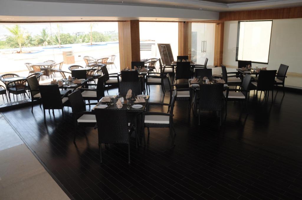 Fortune Select Grand Ridge, Tirupati - Member Itc Hotels' Group Exteriér fotografie The restaurant