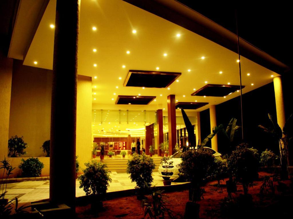 Fortune Select Grand Ridge, Tirupati - Member Itc Hotels' Group Exteriér fotografie The lobby of the hotel