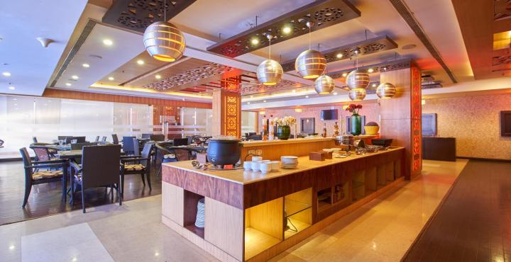 Fortune Select Grand Ridge, Tirupati - Member Itc Hotels' Group Exteriér fotografie The buffet at the hotel